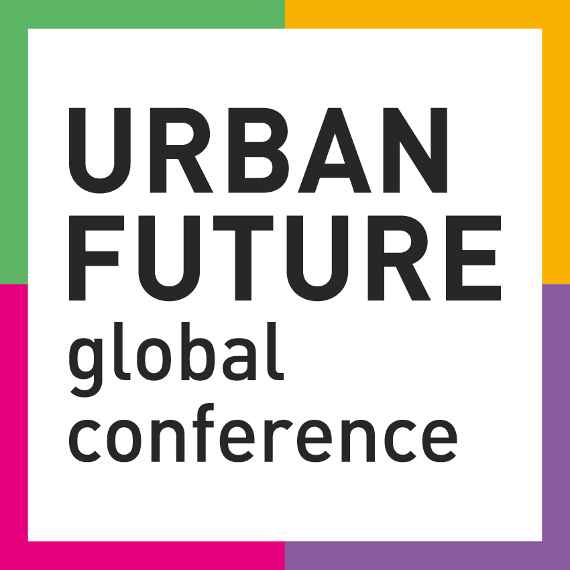 Schriftzug Urban Future Global Conference in einem quadratischen Rahmen mit den Farben rosa, violett, gelb und grün
