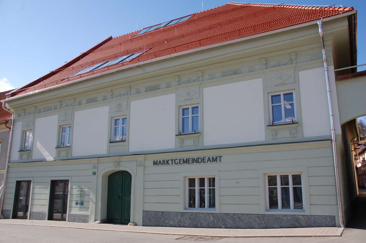 Frontansicht Gemeindezentrum Neumarkt in der Steiermark