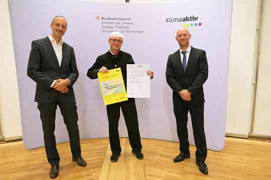 Im Bild von links nach rechts: Sektionschef Jürgen Schneider, Rainer Schäffler, Dr. Christoph Rosenberger