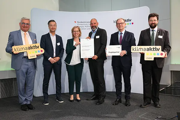 Auszeichnung klimaaktiv mobil Projektpartner:innen im Rahmen der THEPEP Konferenz