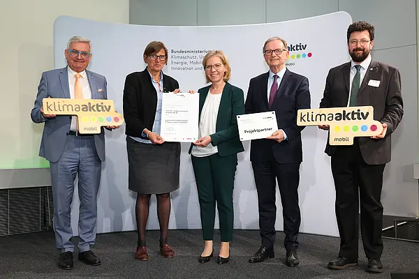 Auszeichnung klimaaktiv mobil Projektpartner:innen im Rahmen der THEPEP Konferenz