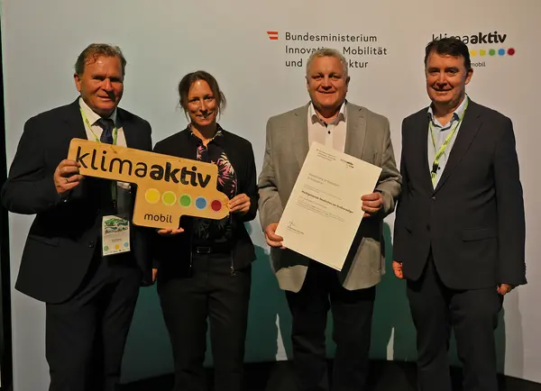 Im Bild:  Andreas Schweinberger (Marktgemeinde Neukirchen am Großvenediger) Erich Rohrmoser (Vertreter des Österreichischen Städtebundes) Martin Huber (Vertreter des Österreichischen Gemeindebundes) Wiebke Unbehaun (BMIMI)