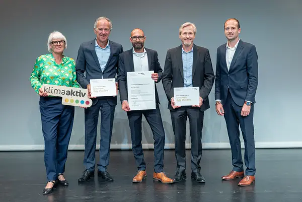 Darauf bauen wir: Sanierung und klimafitte Gebäude für die Zukunft! Auszeichnungsveranstaltung von klimaaktiv, ÖGNB und AGPB Gebäuden