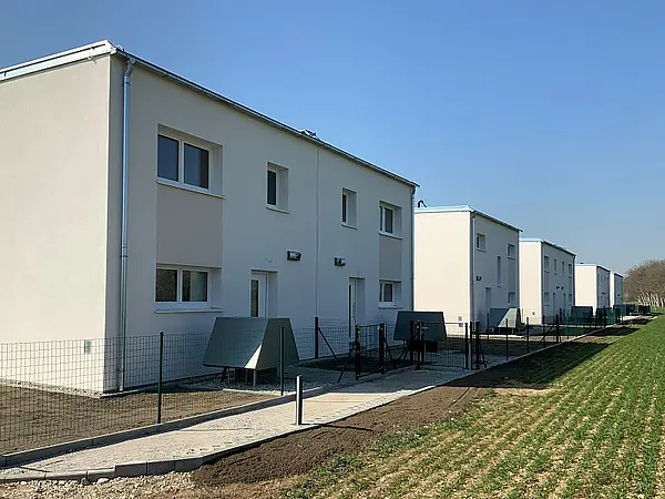 GED DH 105 Wr. Neustadt