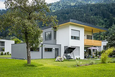 Haus Z, Zams