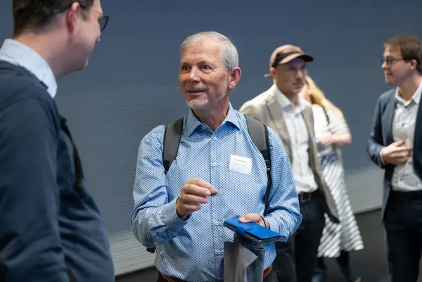 Besucher auf einer Veranstaltung