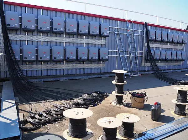 Verkabelung für die PV-Anlage