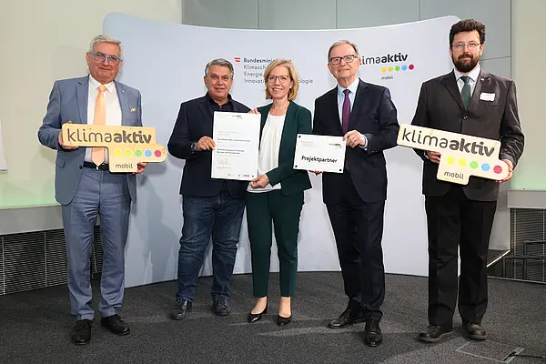 Auszeichnung klimaaktiv mobil Projektpartner:innen im Rahmen der THEPEP Konferenz