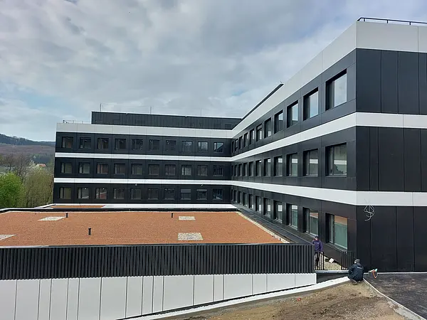 I24 Lab 6 - Laborgebäude für Life Science und Seminarzentrum