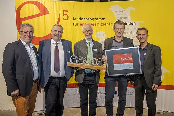 im Bild: Gemeinde Grödig: Heinrich Schellhorn, Manfred Jenny, Heinz Schierhuber, Gerhard Freinbichler, Helmut Strasser