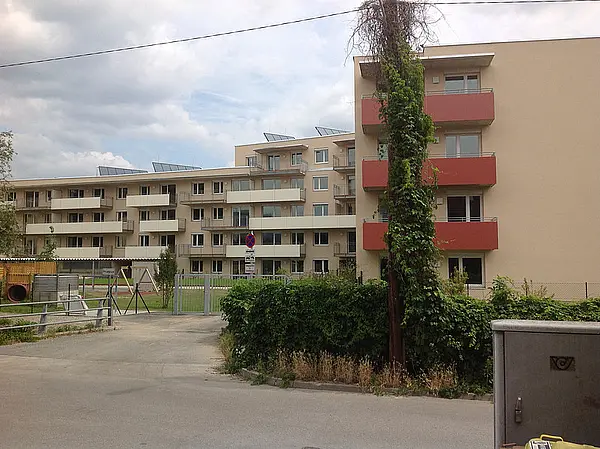 MFH Floßlendstraße 13-15