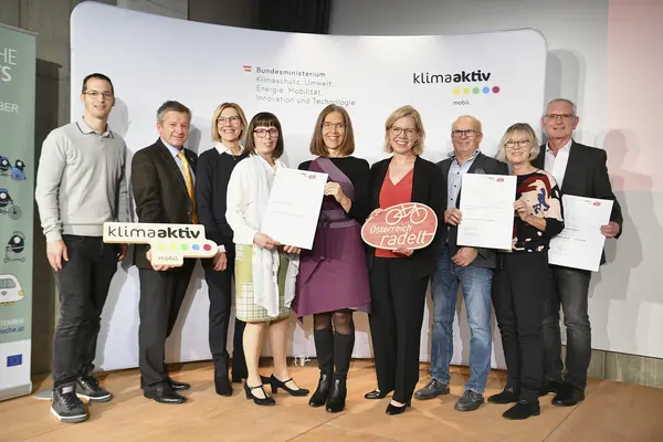 Auszeichnung Bundessieger:innen Österreich radelt