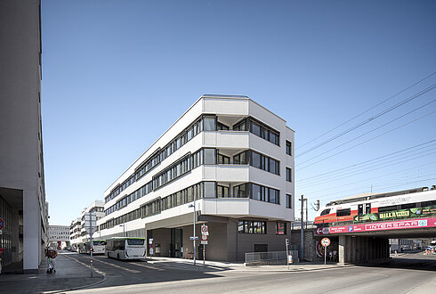 Florido Liner / Grand Central