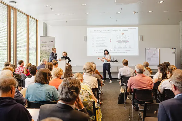 Foto einer großen Veranstaltung