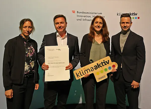 Im Bild: Dietmar Hierlemann, Tanja Gschließer (ALPLA), Michael Nendwich (WKÖ), Wiebke Unbehaun (BMIMI)