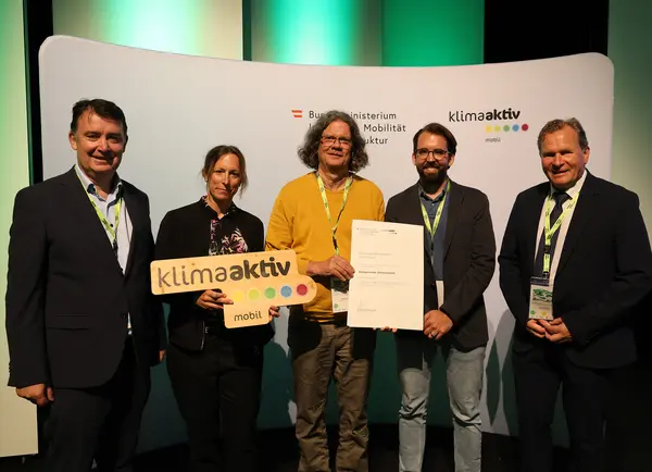 Im Bild: Karl Vesely, Stefan  Grünwald (Stadtgemeinde Schwanenstadt), Erich Rohrmoser (Vertreter des Österreichischen Städtebundes), Martin Huber (Vertreter des Österreichischen Gemeindebundes), Wiebke Unbehaun (BMIMI)