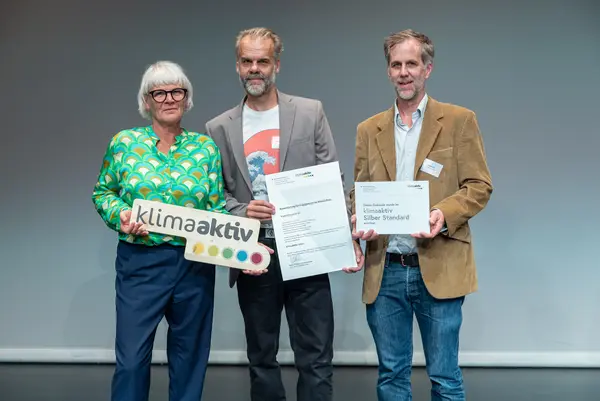 Darauf bauen wir: Sanierung und klimafitte Gebäude für die Zukunft! Auszeichnungsveranstaltung von klimaaktiv, ÖGNB und AGPB Gebäuden