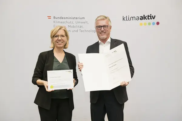 Auszeichnung von klimaaktiv Projektpartnern und Vorzeigebetrieben durch Klimaschutzministerin Leonore Gewessler (BMK)