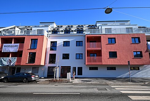 JEDLESEER STRASSE 104-106