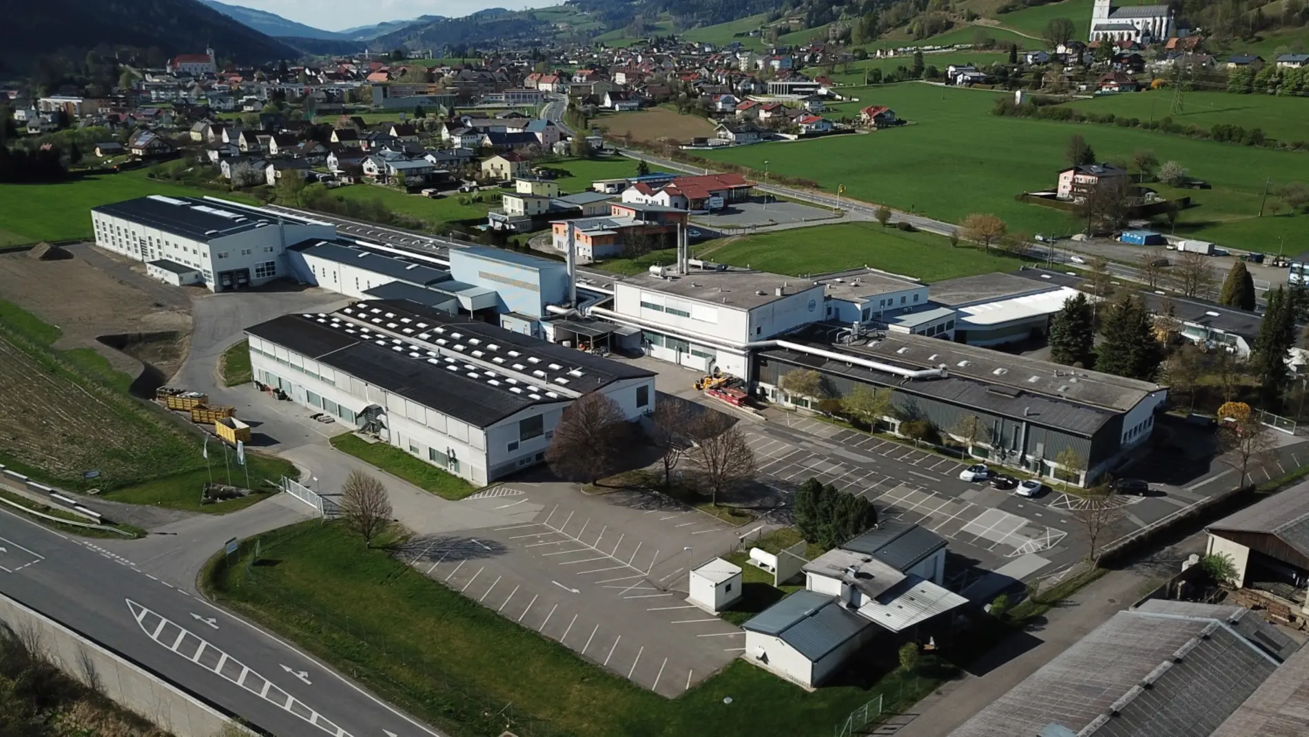 Hermes Schleifmittel GmbH Standort aus der Vogelperspektive. 