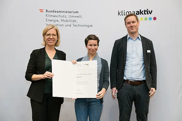 Auszeichnung von klimaaktiv Projektpartnern und Vorzeigebetrieben durch Klimaschutzministerin Leonore Gewessler (BMK)