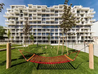 Kennedy Garden BT A1D1 "Magnolia"