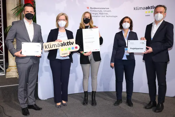v.l.n.r.: Michael Nendwich, Leonore Gewessler, Katharina Leeb, Tatjana Baborek, Markus Raml