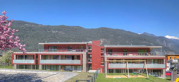 Mehrfamilienhaus