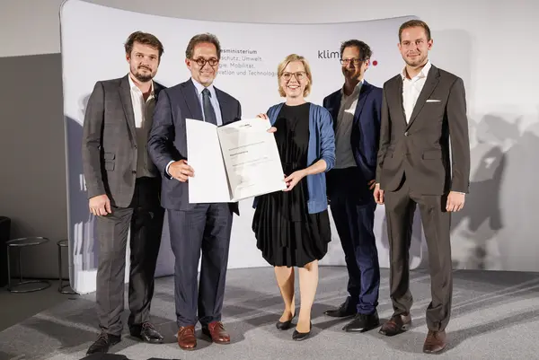 Herbert Hetzel, Rainer Bacher (Beyond Carbon Energy), Klimaschutzministerin Leonore Gewessler, Konrad Wolf, David Bauernfeind (Beyond Carbon Energy)