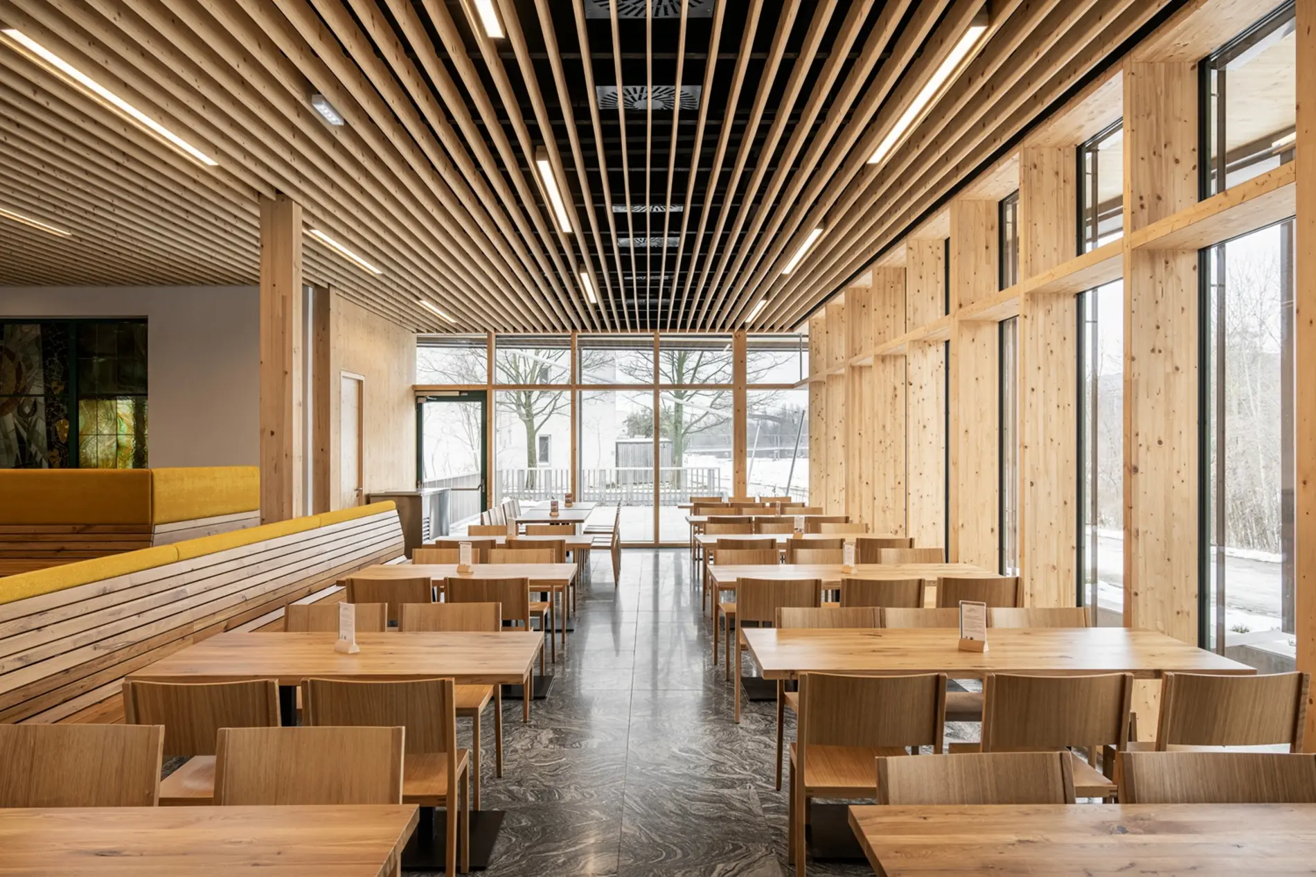  Um-Zubau LLWK St. Pölten Innenansicht Speisesaal