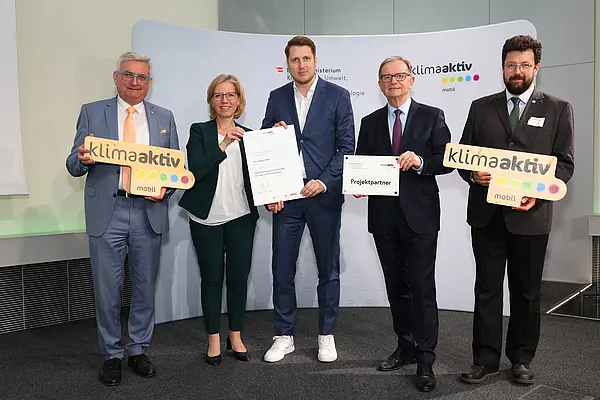 Auszeichnung klimaaktiv mobil Projektpartner:innen im Rahmen der THEPEP Konferenz