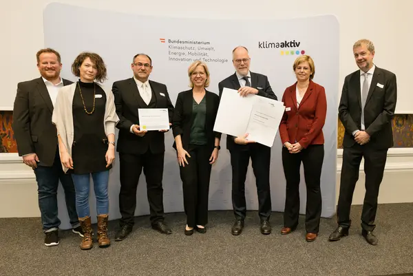 Auszeichnung von klimaaktiv Projektpartnern und Vorzeigebetrieben durch Klimaschutzministerin Leonore Gewessler (BMK)