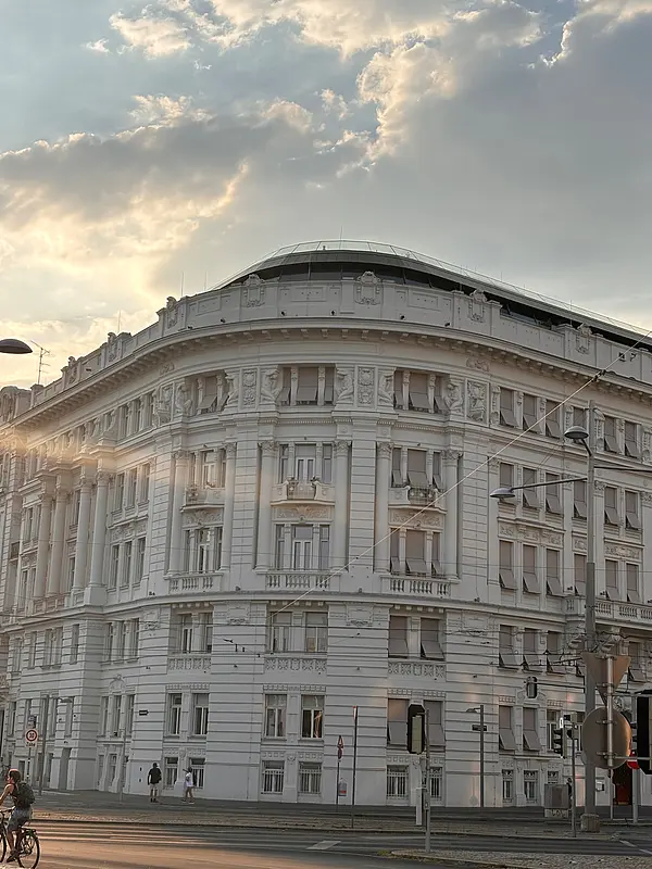 Schwarzenbergplatz 13