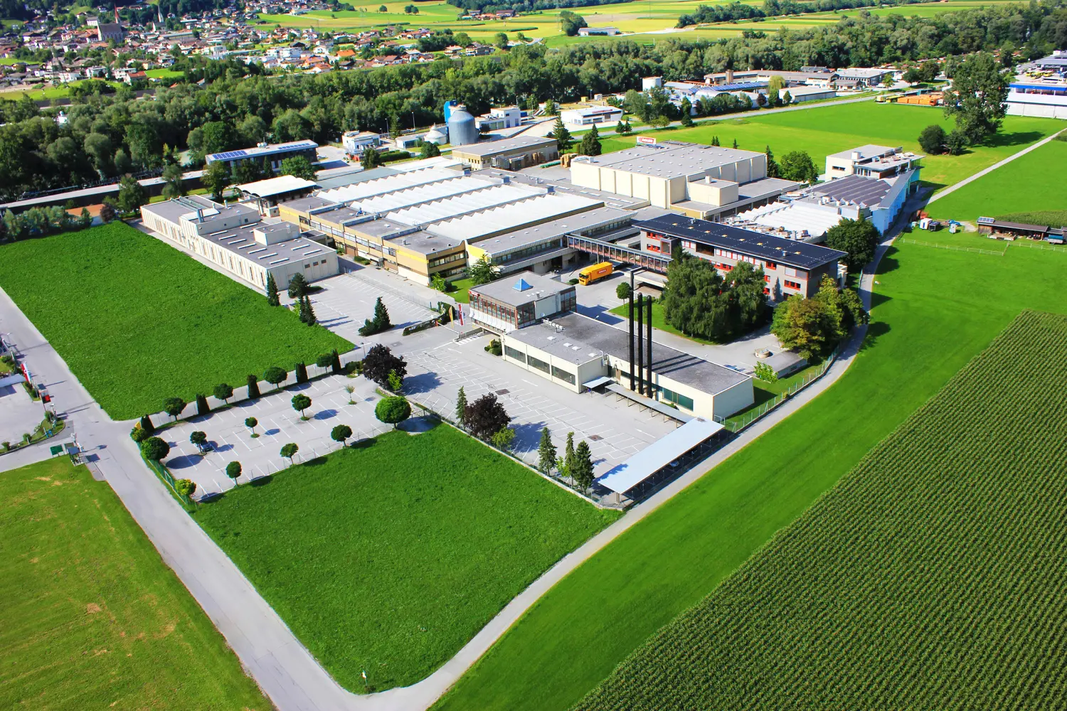 Luftaufnahme Adler Werk Lackfabrik Johann Berghofer GmbH