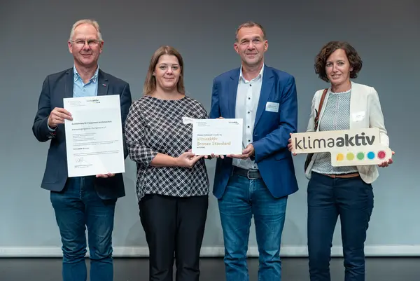 Darauf bauen wir: Sanierung und klimafitte Gebäude für die Zukunft! Auszeichnungsveranstaltung von klimaaktiv, ÖGNB und AGPB Gebäuden