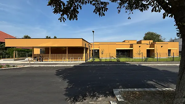 4 gruppiger Kindergarten Deutsch-Wagram