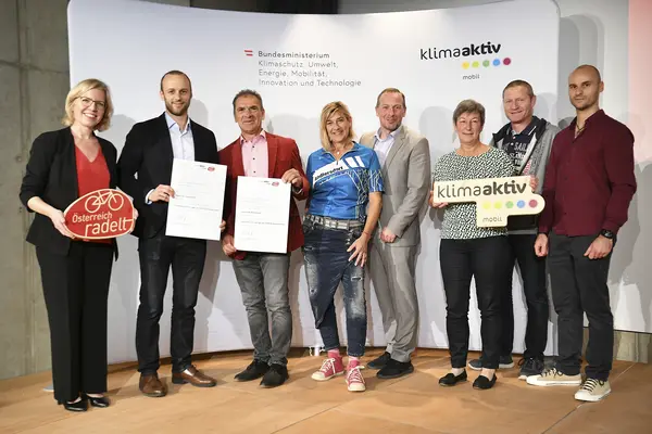Auszeichnung Bundessieger:innen Österreich radelt