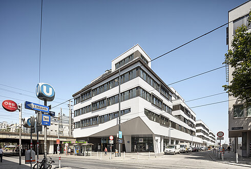 Florido Liner / Grand Central