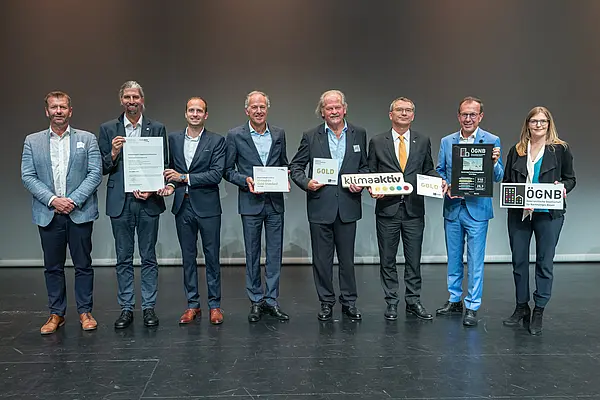 Darauf bauen wir: Sanierung und klimafitte Gebäude für die Zukunft! Auszeichnungsveranstaltung von klimaaktiv, ÖGNB und AGPB Gebäuden