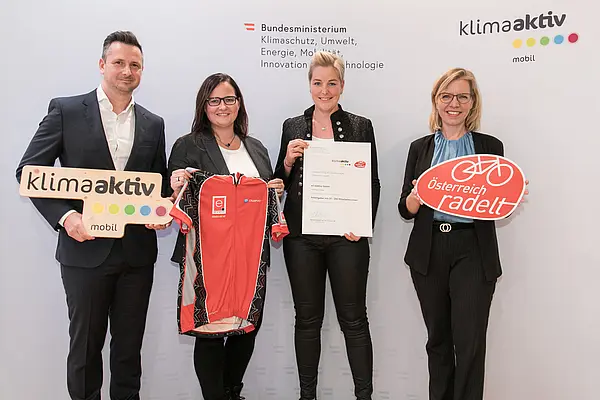 Bundessieger "Betriebe mit 51-250 Mitarbeiter:innen"