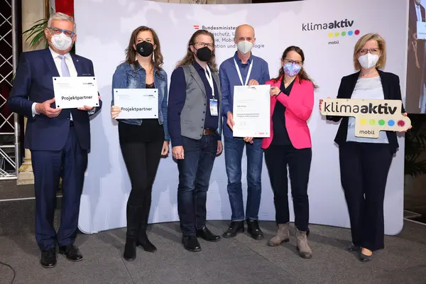 v.l.n.r.: Alfred Riedl, Ulli Sima, Markus Huber, Peter Weiss, Martina Berthold, Leonore Gewessler