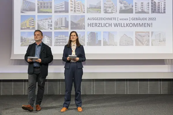 Franziska Trebut (ÖGUT), Robert Lechner (ÖGNB), Programm klimaaktiv Bauen und Sanieren
